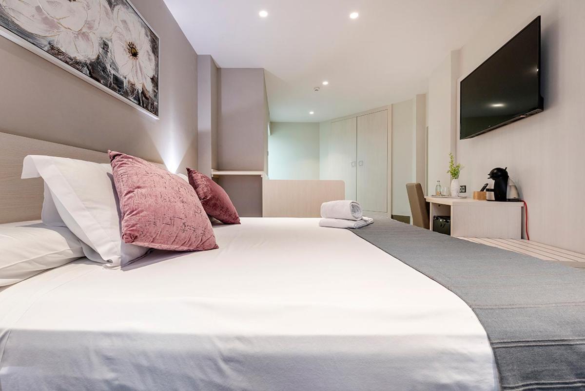 Hotel Centre ריאוס מראה חיצוני תמונה