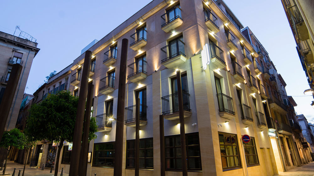 Hotel Centre ריאוס מראה חיצוני תמונה