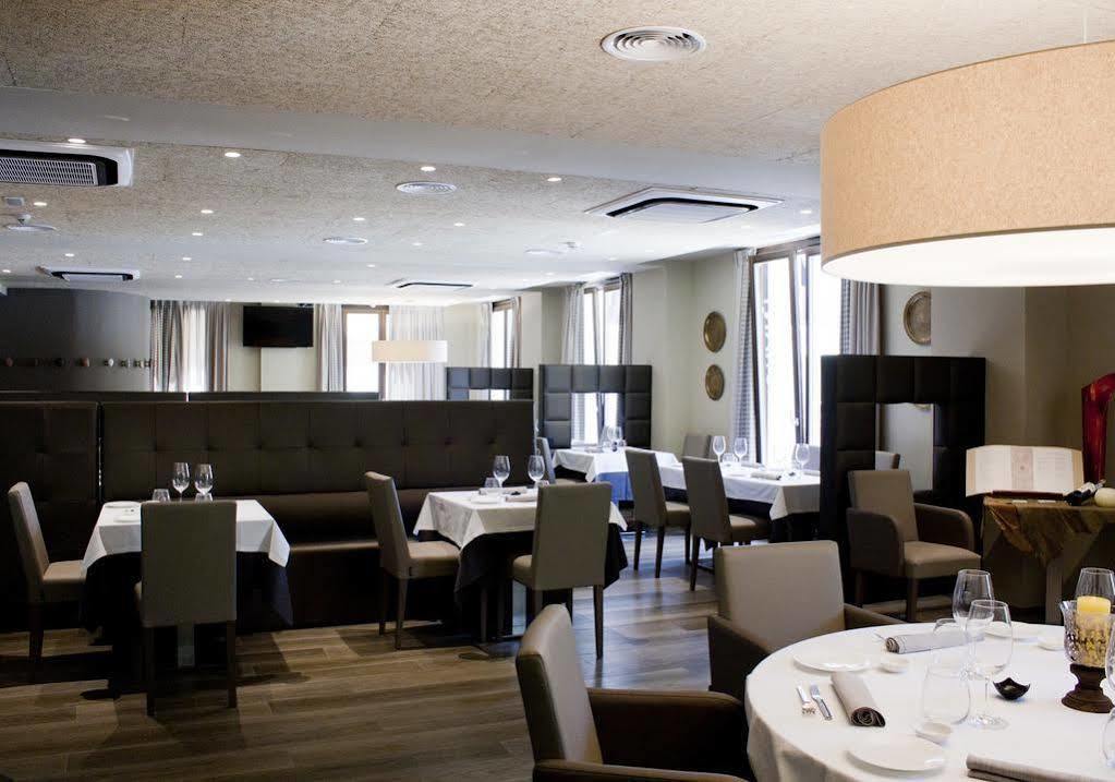 Hotel Centre ריאוס מראה חיצוני תמונה