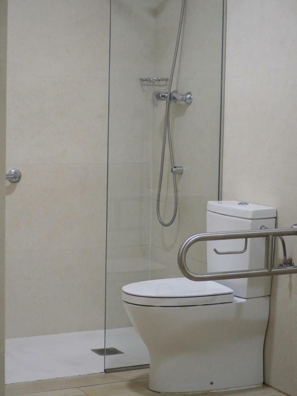 Hotel Centre ריאוס מראה חיצוני תמונה